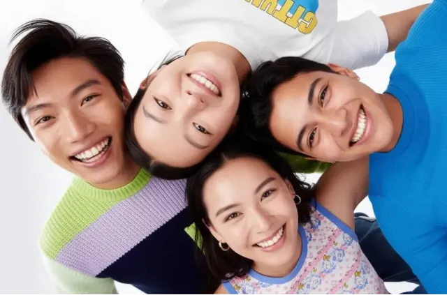 Best face sunscreen used by four people invite a friend and share benefits brand ambassador program